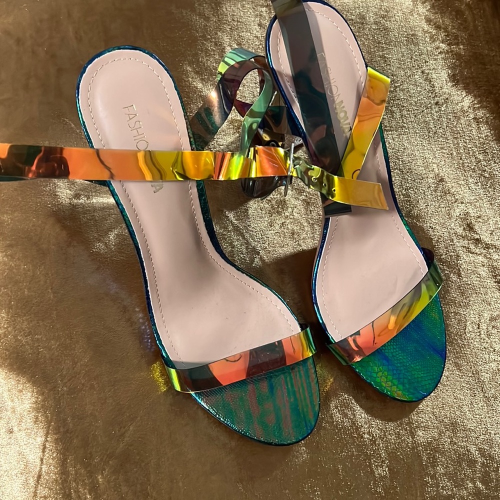 FashionNova The Glass Slipper Mermaid - Size 10